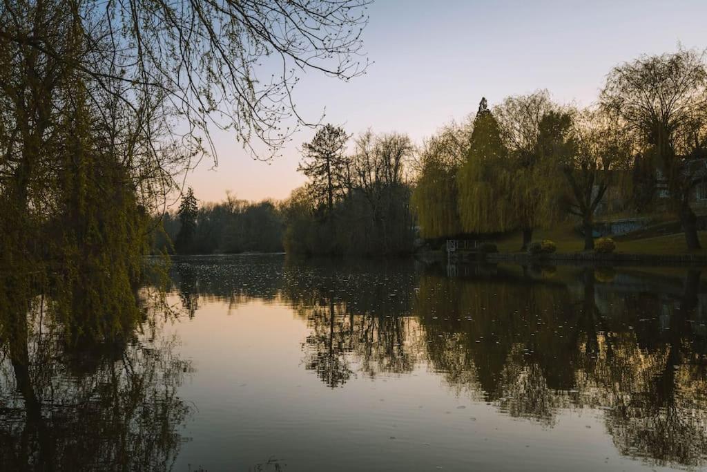 Le Chalet Du Bout Du Monde, En Bord De Riviere ! Grez-sur-Loing Buitenkant foto